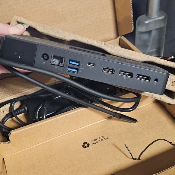 Dell Thunderbolt Dock WD19TB - Picture 1 of 4